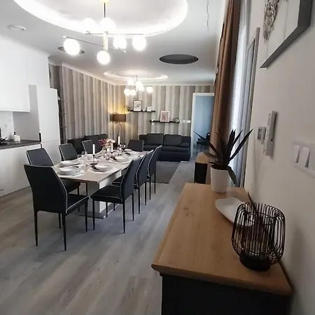 Apartment Cseresznyefa Vendeghaz