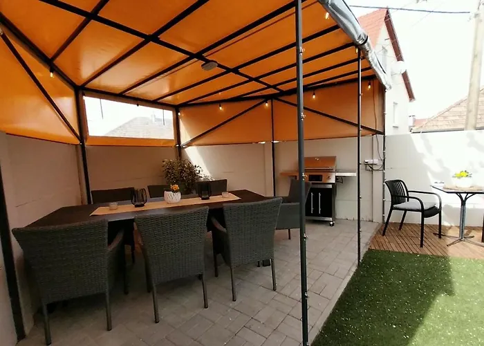 Apartment Cseresznyefa Vendeghaz *