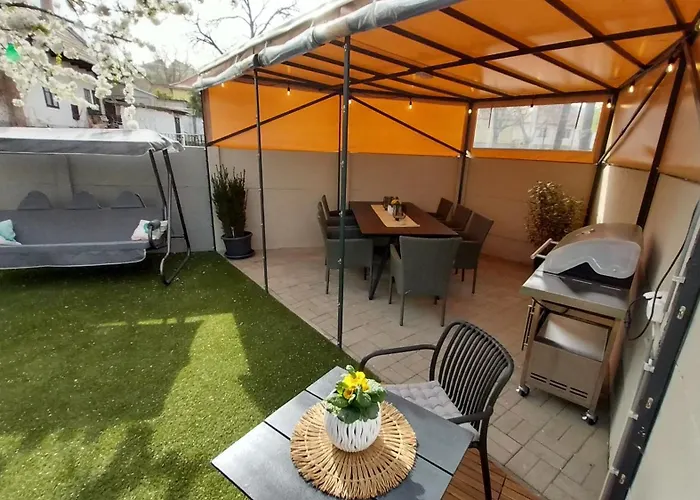 Cseresznyefa Vendeghaz