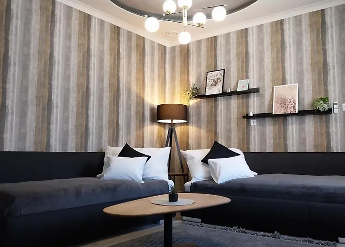 Cseresznyefa Vendeghaz Apartment